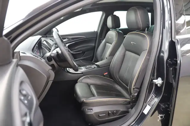 Opel Insignia view 9