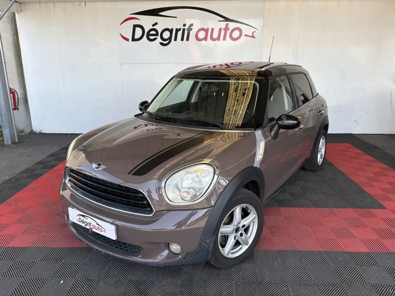 Mini Cooper Countryman R60 98 ch One Pack Salt