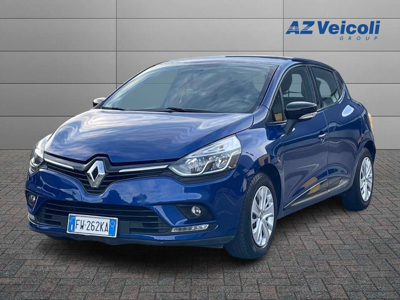 Renault Clio Clio IV 2017 0.9 tce Moschino Life 75cv