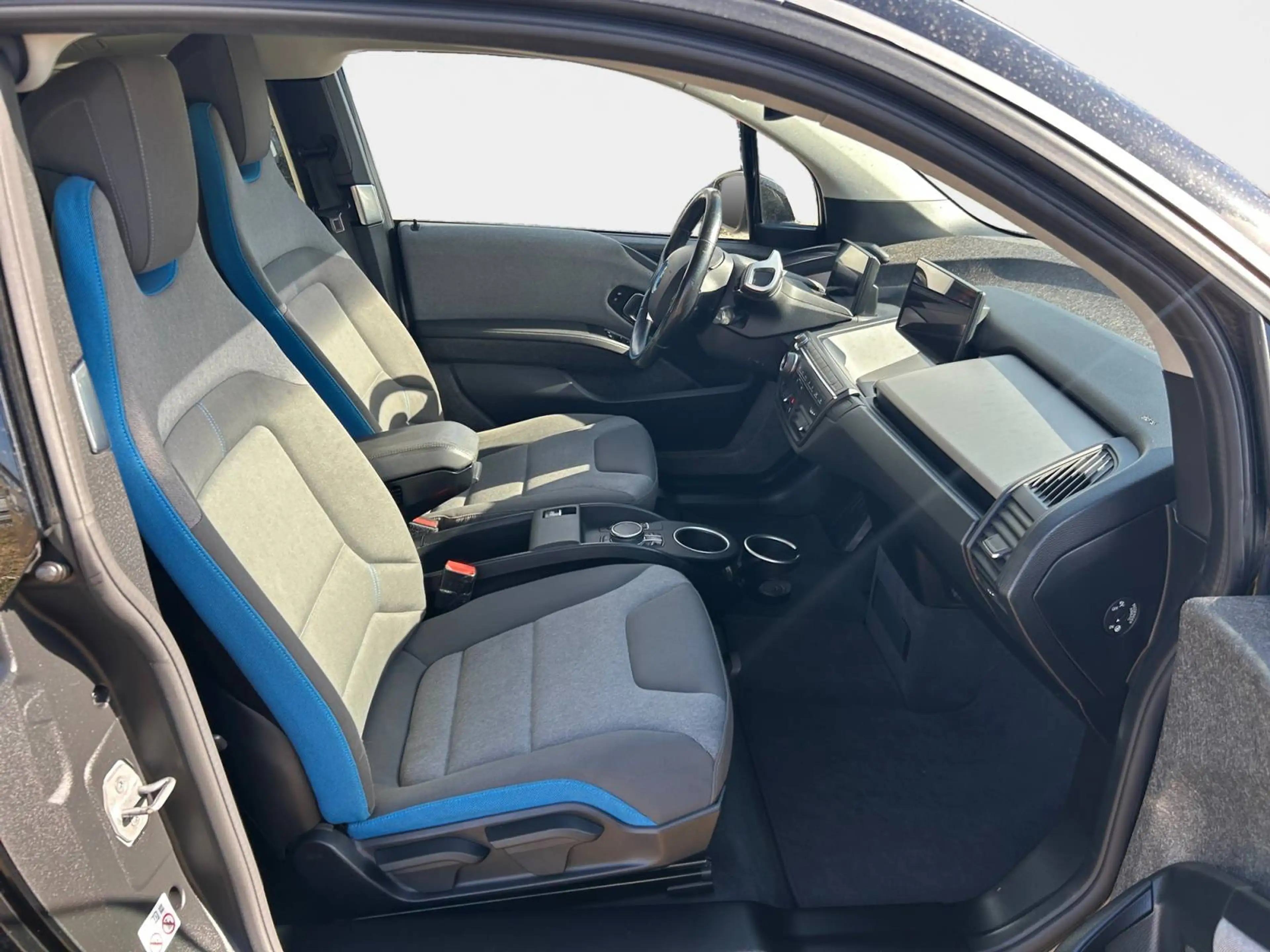 BMW i3 Basis — photo 15