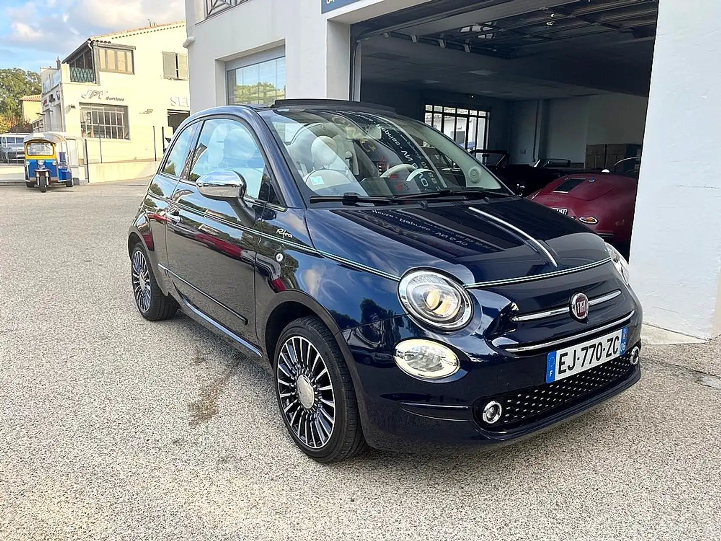 Fiat 500C 500C 1.2 69 ch Eco Pack Riva avec Volant bois Bleu - 2