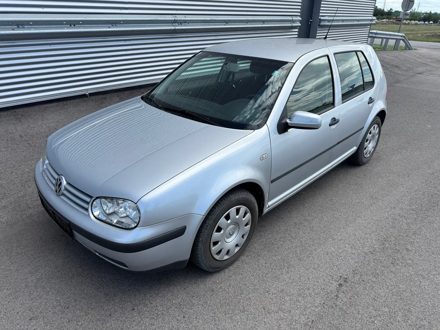 Volkswagen Golf Comfortline Cool TDI ID:116 Argent - 1