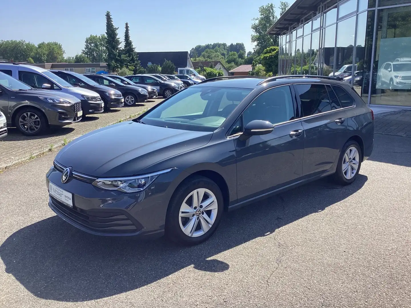 Volkswagen Golf VIII VAR. DSG/MULTIMEIDA/LED/ACC/VIRTUAL Gris - 1