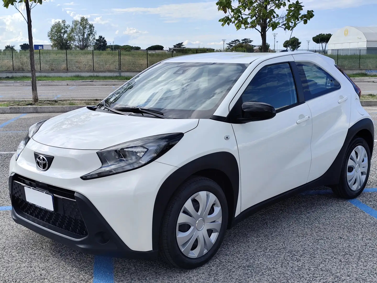 Toyota Aygo Aygo X X 1.0 Active 72cv Blanc - 1