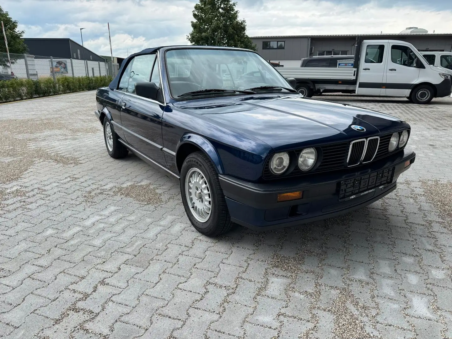 BMW 318 CABRIO   Oldtimer Blau - 1