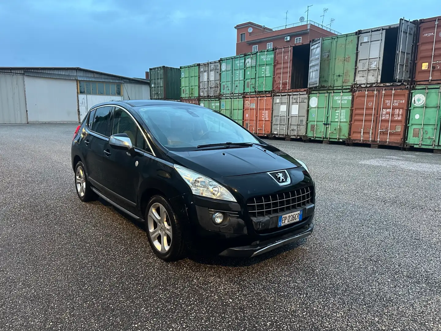 Peugeot 3008 3008 1.6 HDi 115CV Business Nero - 1