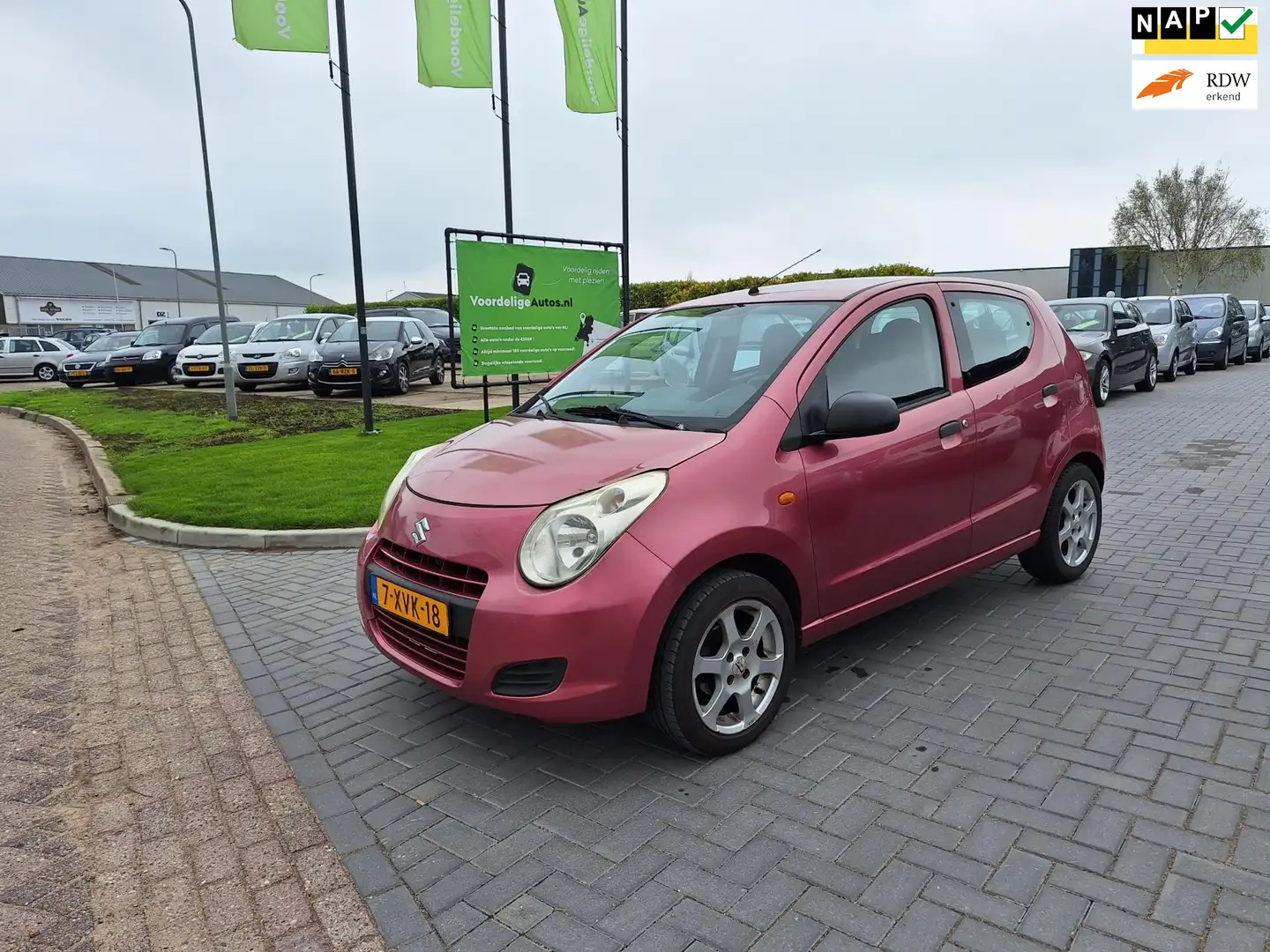 Suzuki Alto 1.0 Base / Leuke Rose kleur / APK april 2026 Rojo - 1