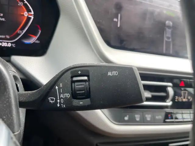 BMW 2 Series view 21
