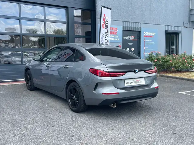 BMW 2 Series view 5