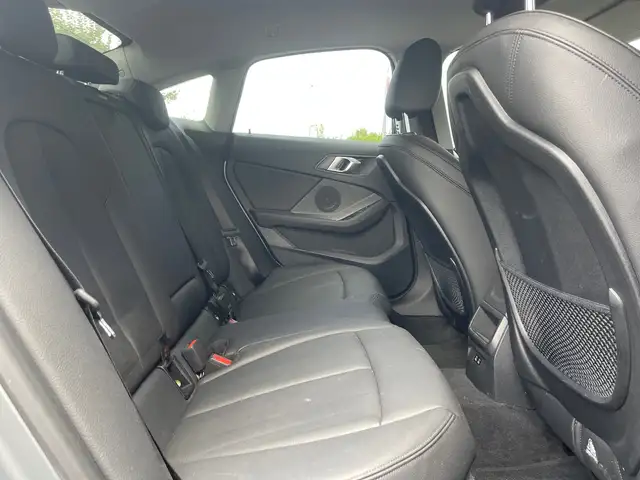 BMW 2 Series view 12