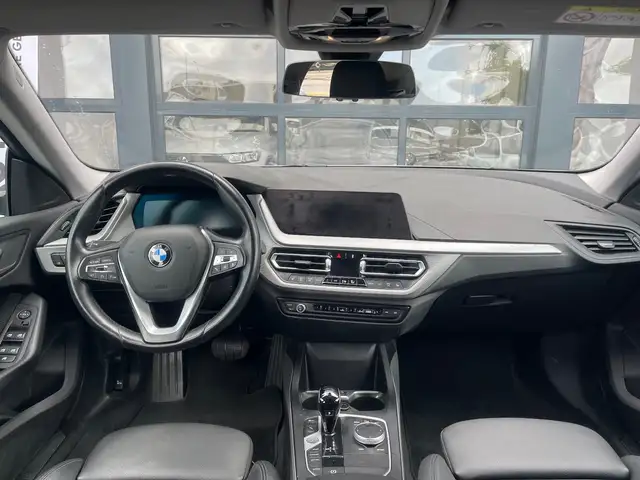 BMW 2 Series view 7