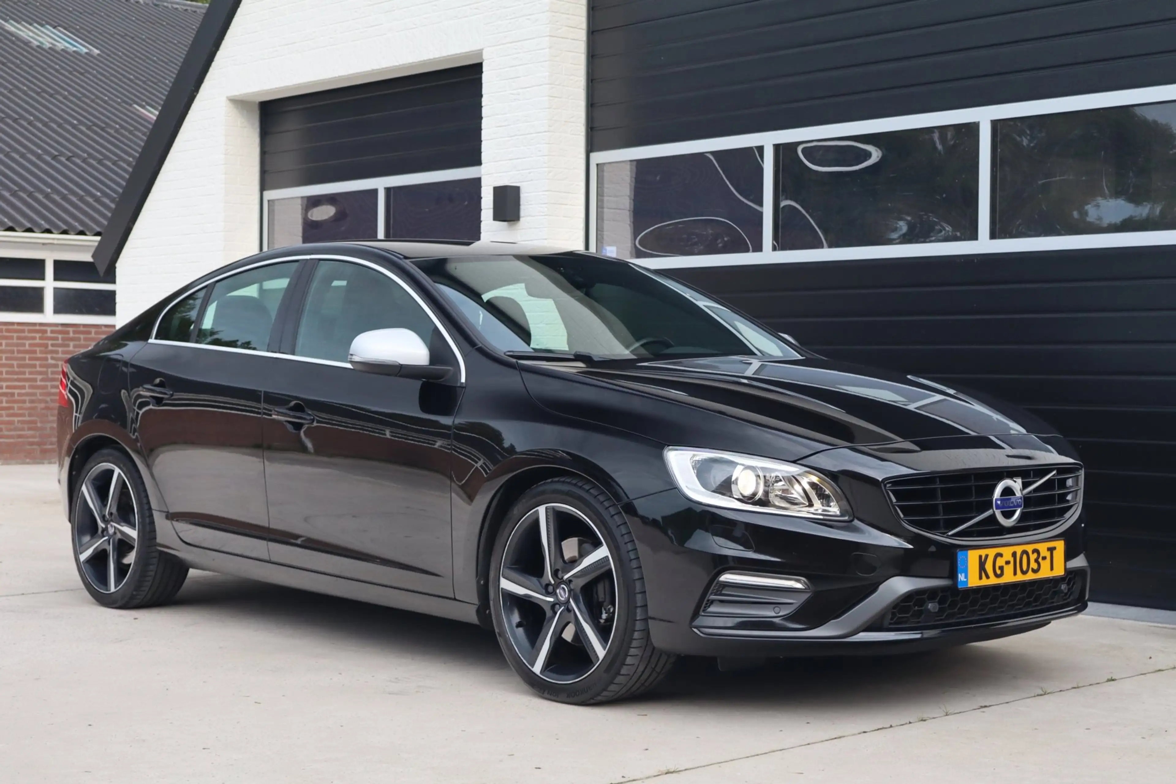 Volvo S60 2.0 T6 306pk R-Design - 19 inch - Sportstoelen - C — photo 6