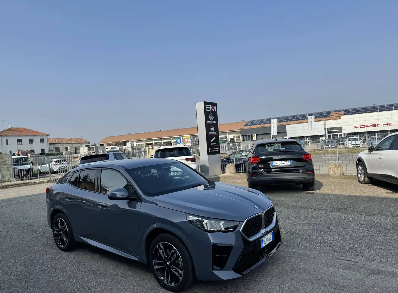 BMW X2