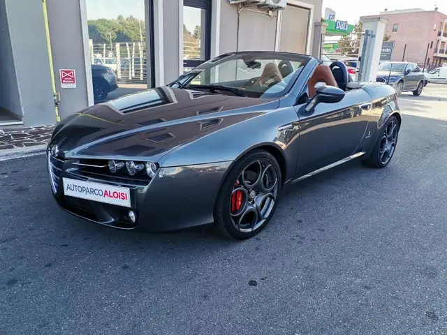 Alfa Romeo Spider 1750 TBi