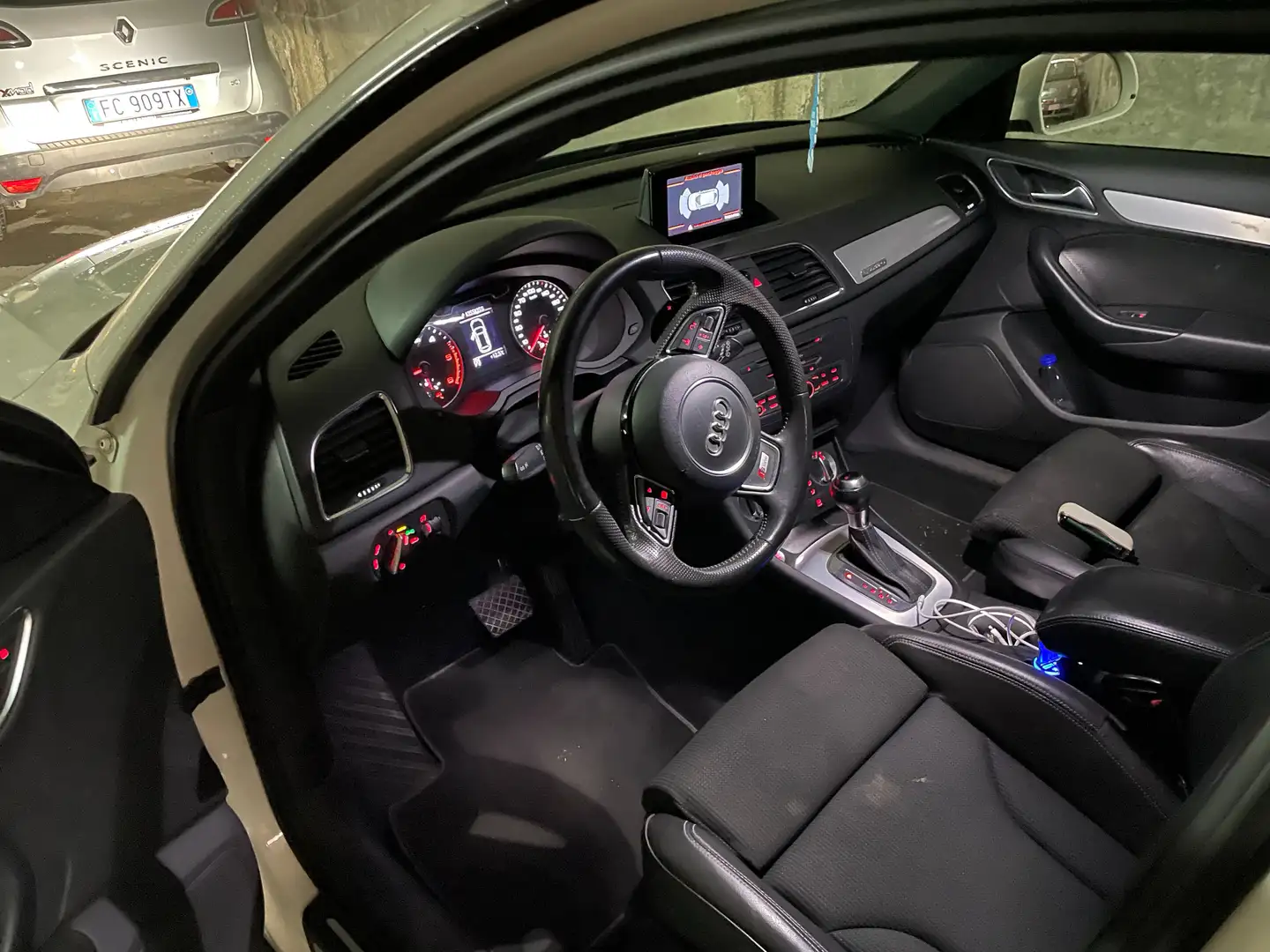 Audi Q3 Q3 2.0 tdi quattro 177cv s-tronic Bianco - 2