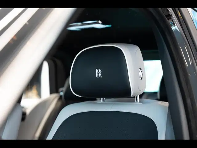 Rolls-Royce Cullinan view 12