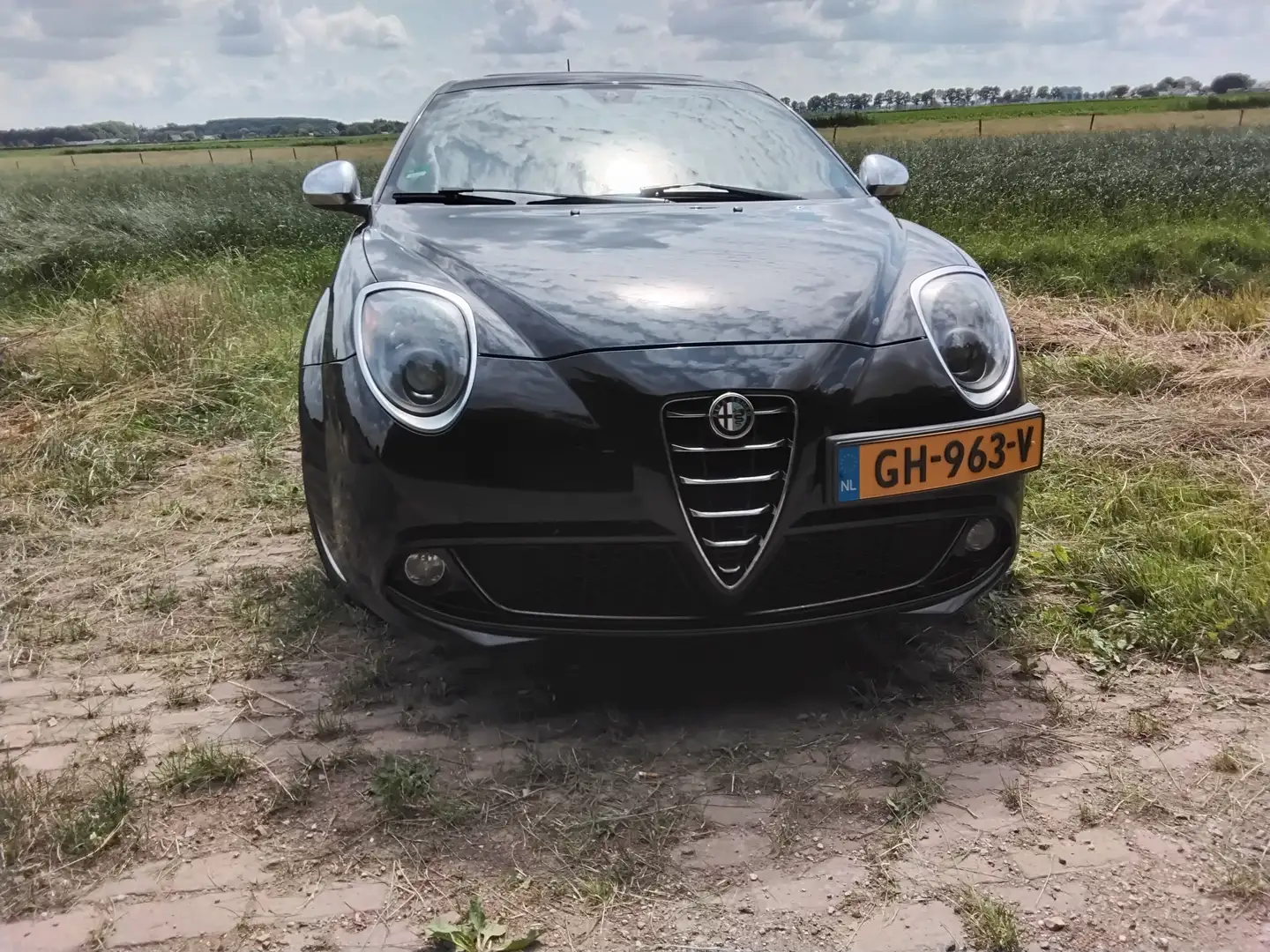 Alfa Romeo MiTo MiTo 1.4 T Junior BiFuel 120 pk Schwarz - 2