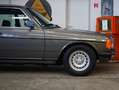 Mercedes-Benz CE 280 PreMerger W123 AMG mit M117 8-Zylinder und AMG FIN Grau - thumbnail 31