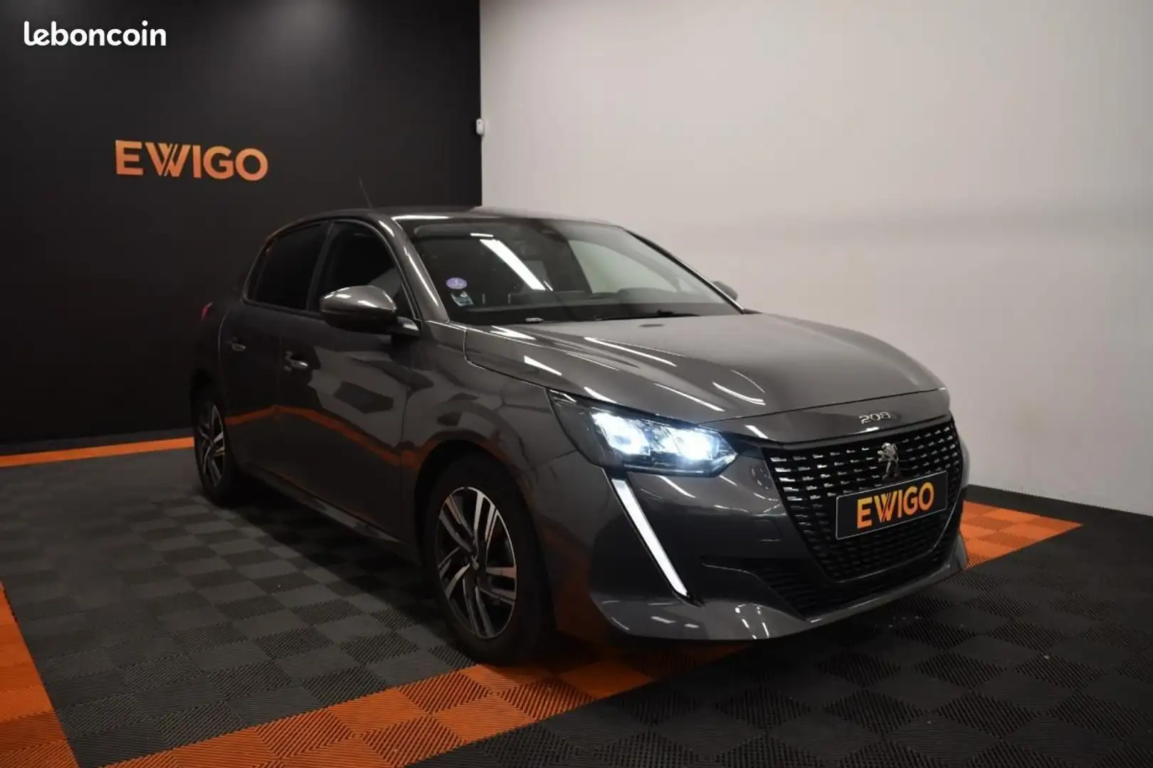 Peugeot 208 GENERATION-I 1.2 101ch ALLURE 1ERE MAIN SUIVI GARA Gris - 1