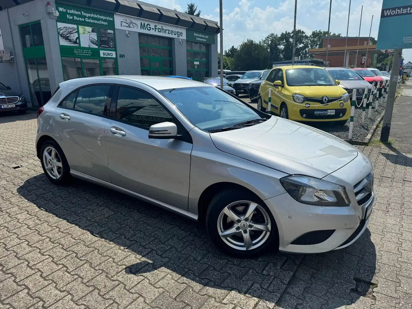 Mercedes-Benz A 180 A -Klasse AUTOMATIK PDC TEMPOMAT Argent - 2