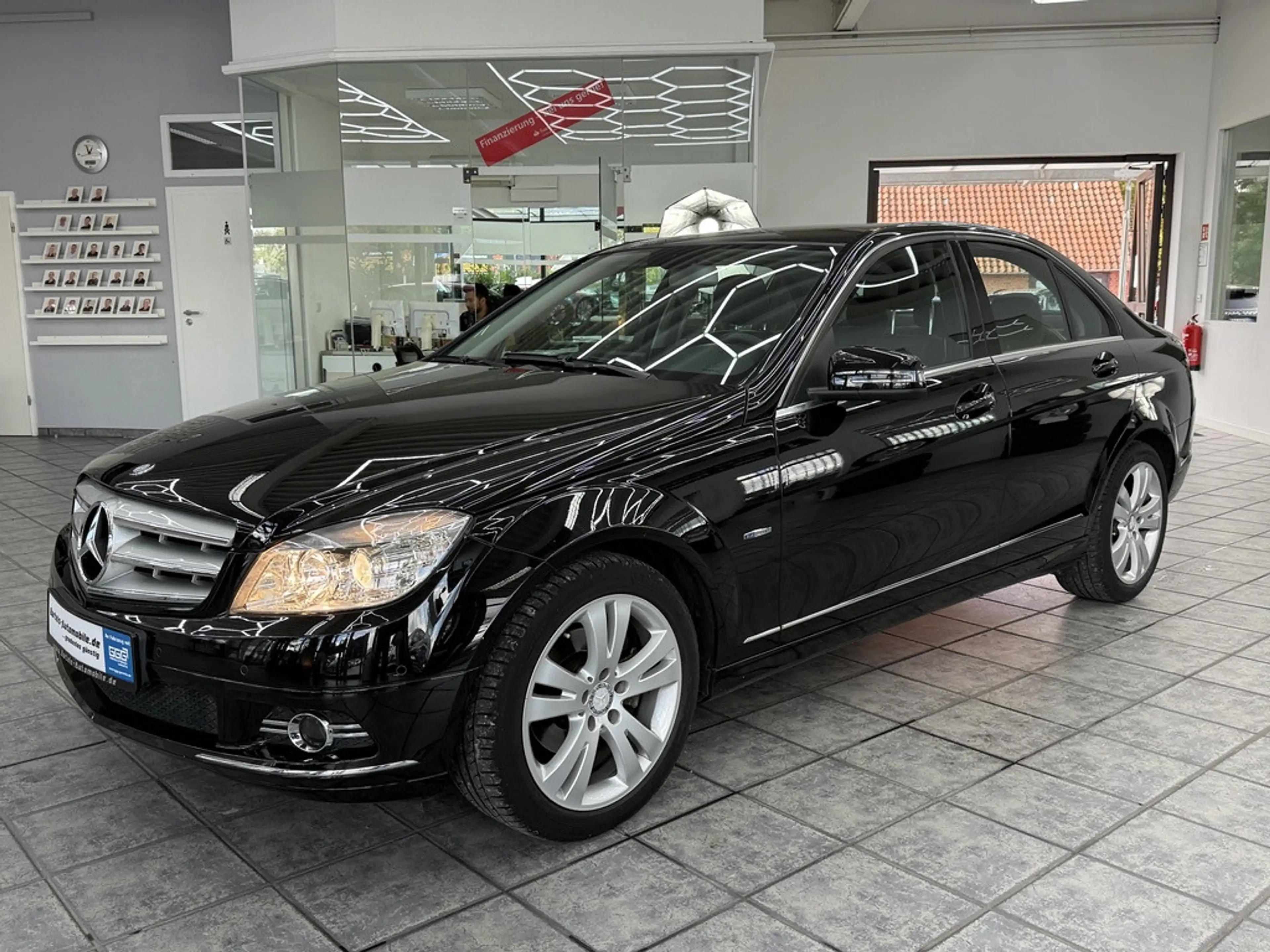Mercedes-Benz C 180 K Avantgarde, Comand, Leder, Sitzheizung — photo 4