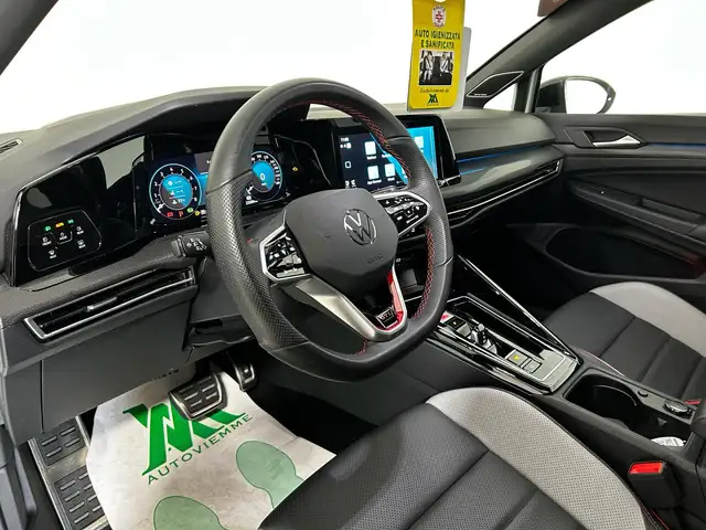 Volkswagen Golf view 9