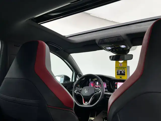 Volkswagen Golf view 13
