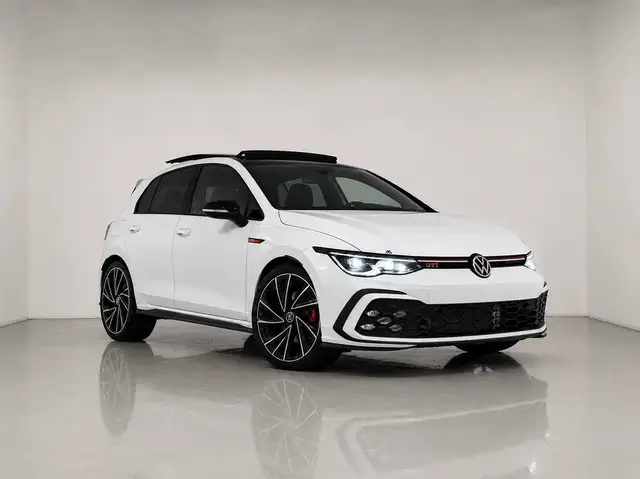Volkswagen Golf view 2