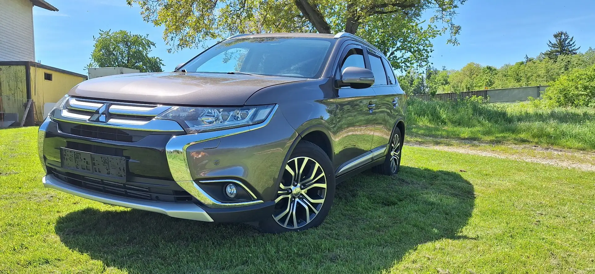 Mitsubishi Outlander 2.2 DI-D 4WD Plus - 1