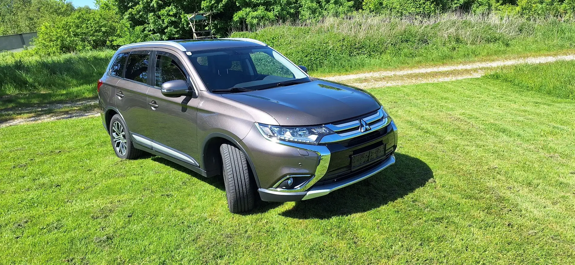 Mitsubishi Outlander 2.2 DI-D 4WD Plus - 2
