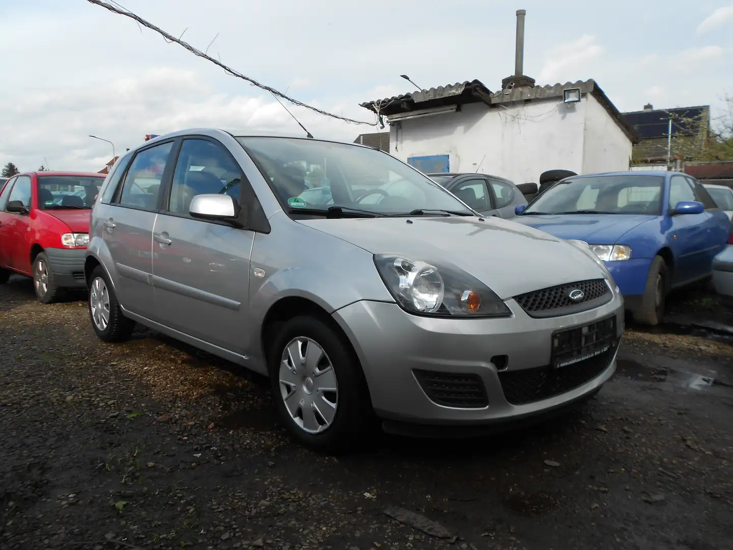 Ford Fiesta 1.3 Tüv Au 04/2026 Silber - 1