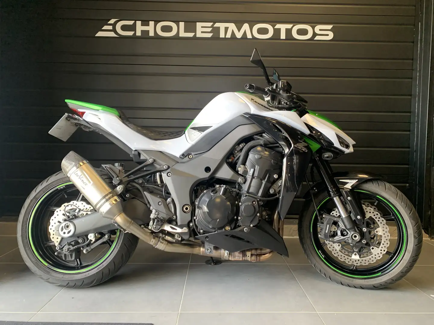 Kawasaki Z 1000 Blanc - 1