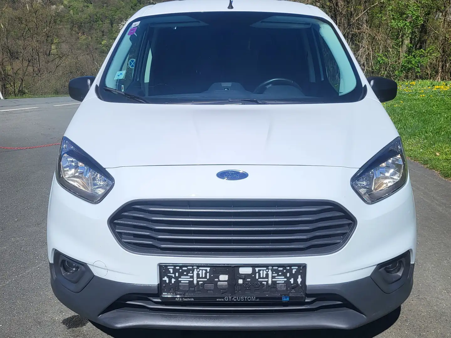 Ford Transit Courier Tourneo Courier 1,5 TDCi Trend Start/Stop Trend White - 1