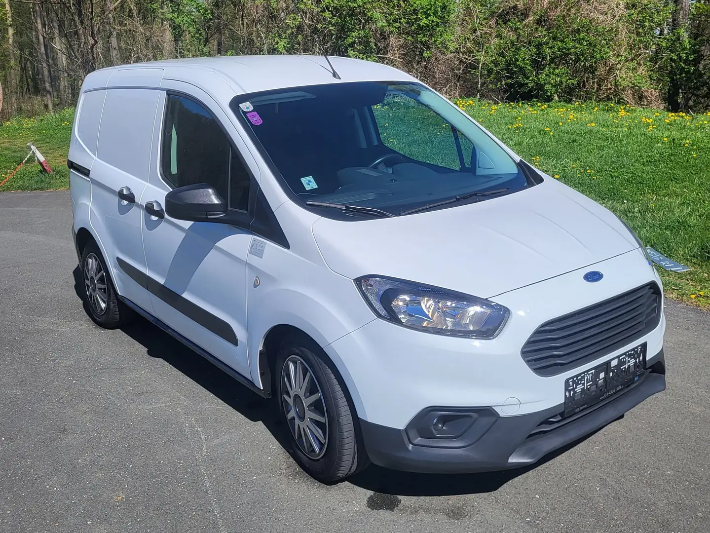 Ford Transit Courier Tourneo Courier 1,5 TDCi Trend Start/Stop Trend Blanc - 2