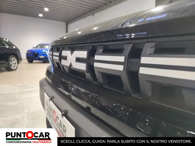Dacia Duster view 30
