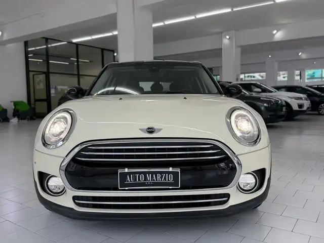 MINI 2.0 Cooper D Hype auto