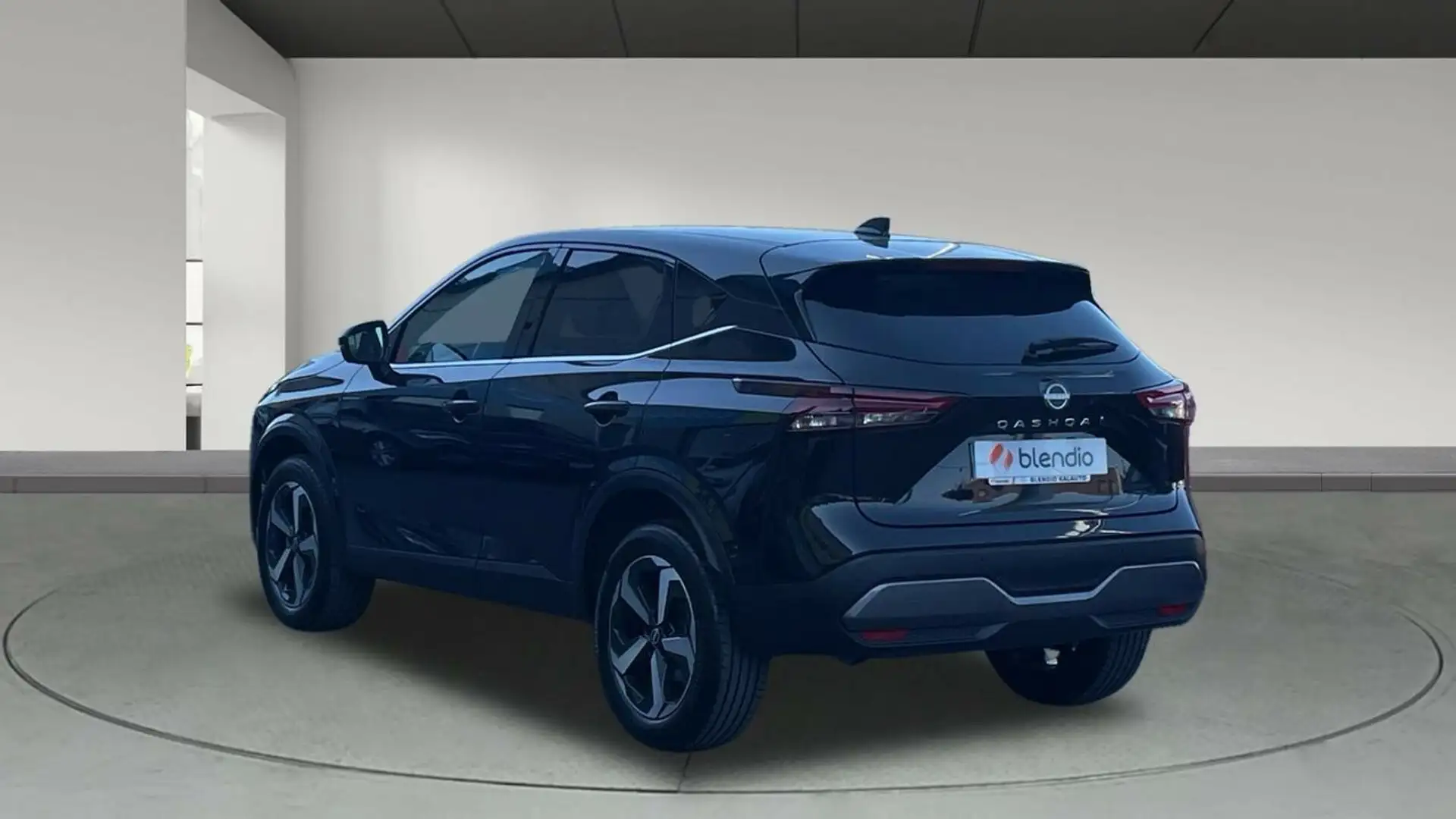 Nissan Qashqai 1.3 DIG-T mHEV 12V N-Connecta 4x2 103kW Zwart - 2