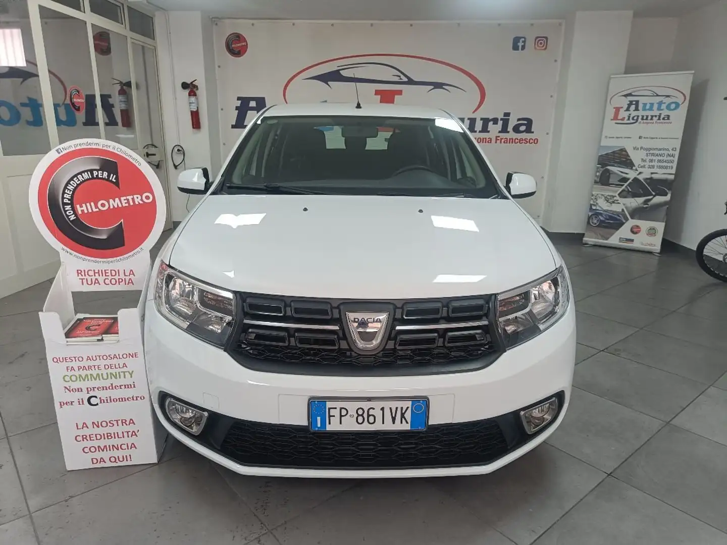 Dacia Sandero 1.0 SCe 12V 75CV Comfort GPL NAVI Bianco - 2