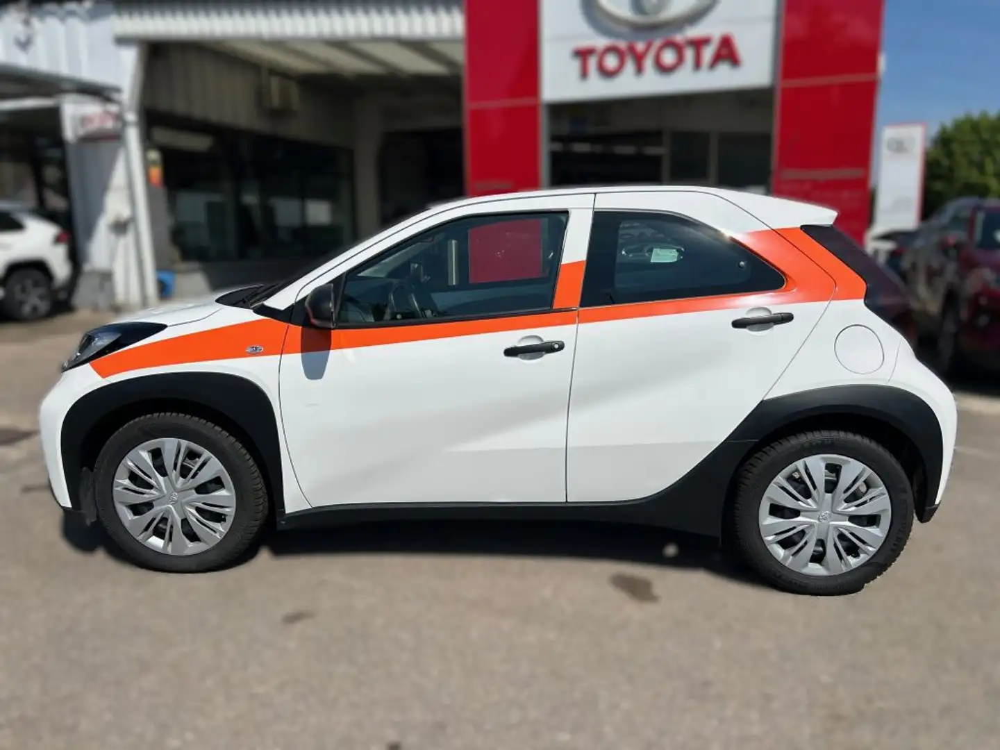 Toyota Aygo X Blanc - 2