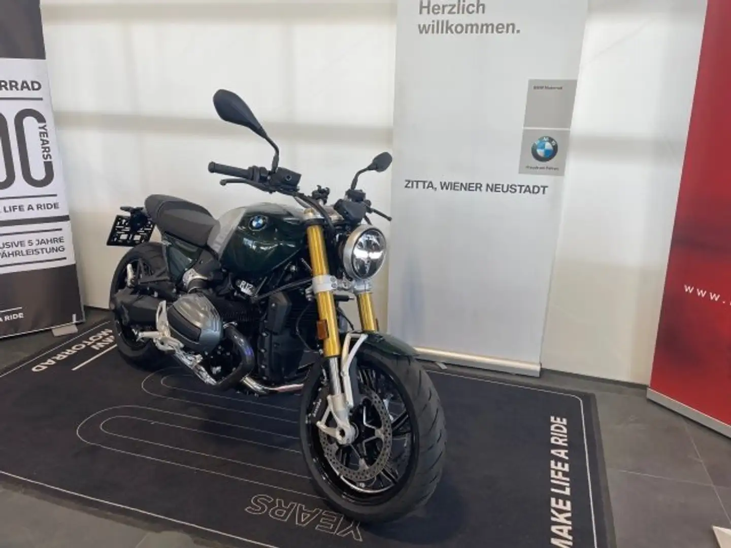 BMW R 12 nineT R 12 nineT Зелёный - 1