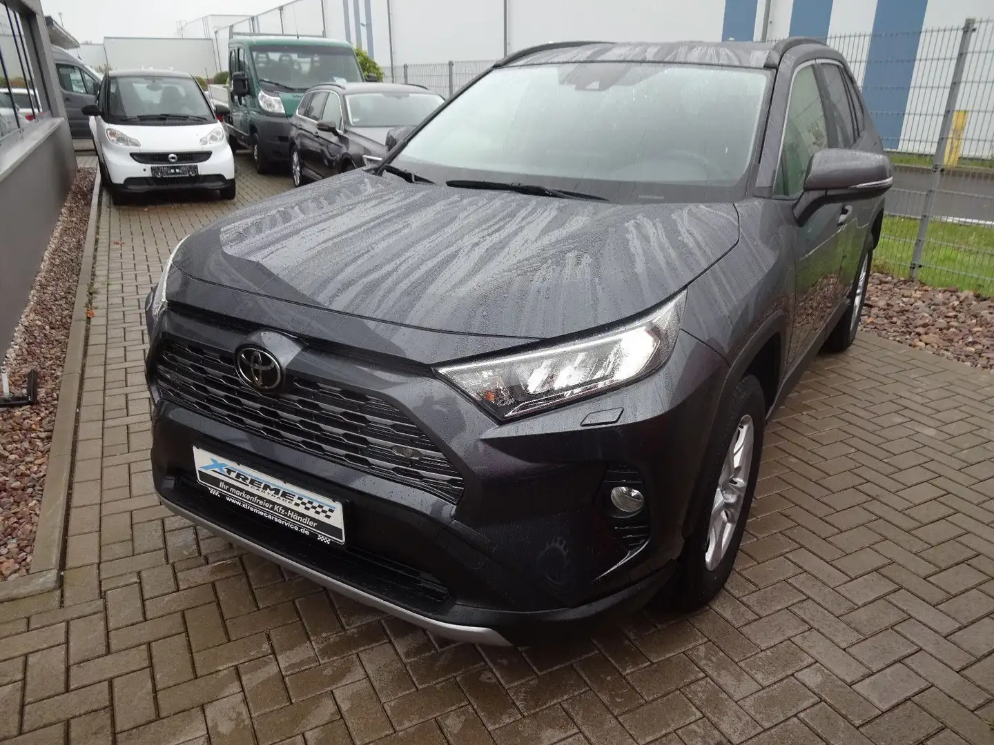 Toyota RAV 4 2.0 4x2 Comfort Grau - 1