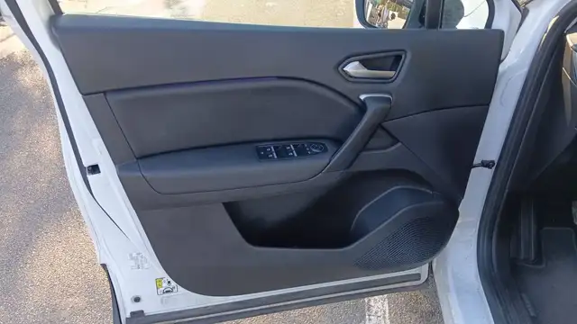 Renault Captur view 7