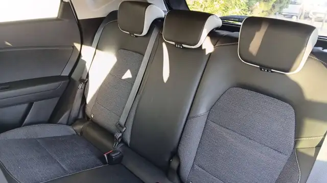 Renault Captur view 9