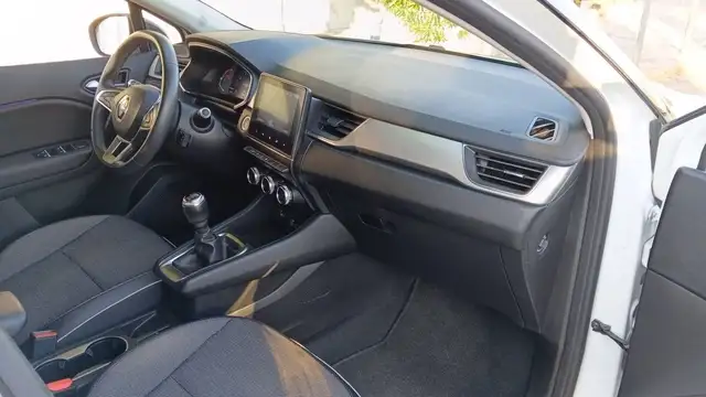 Renault Captur view 10