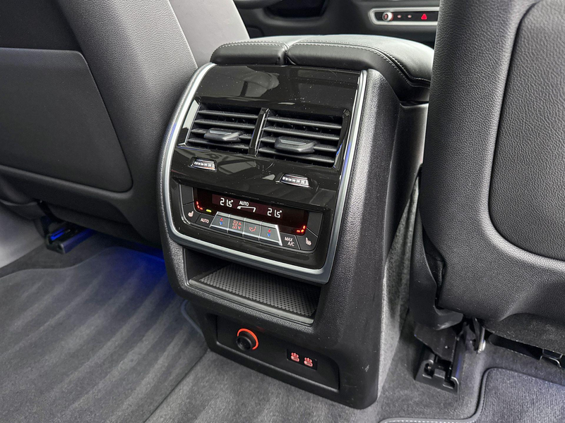 BMW X7 M60i xDrive M Sport |  Exclusive Pack | Bowers & W — photo 11