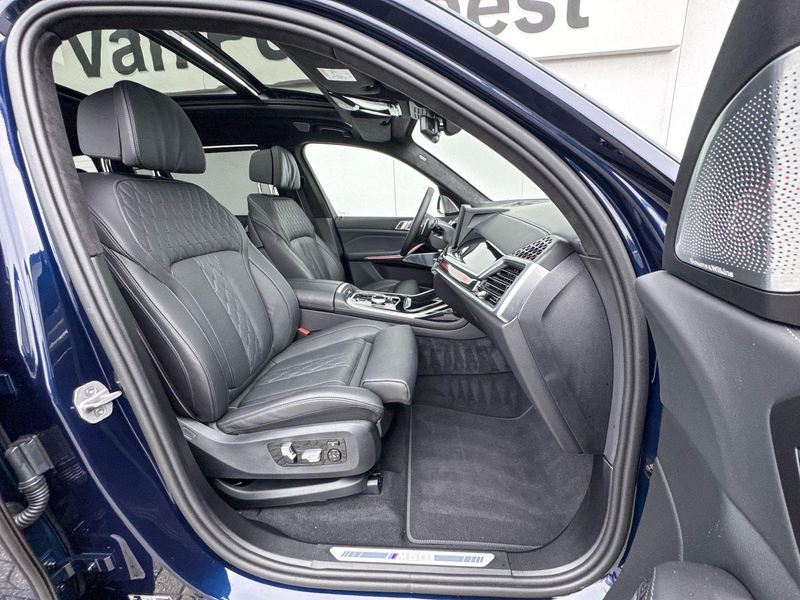 BMW X7 M60i xDrive M Sport |  Exclusive Pack | Bowers & W — photo 7