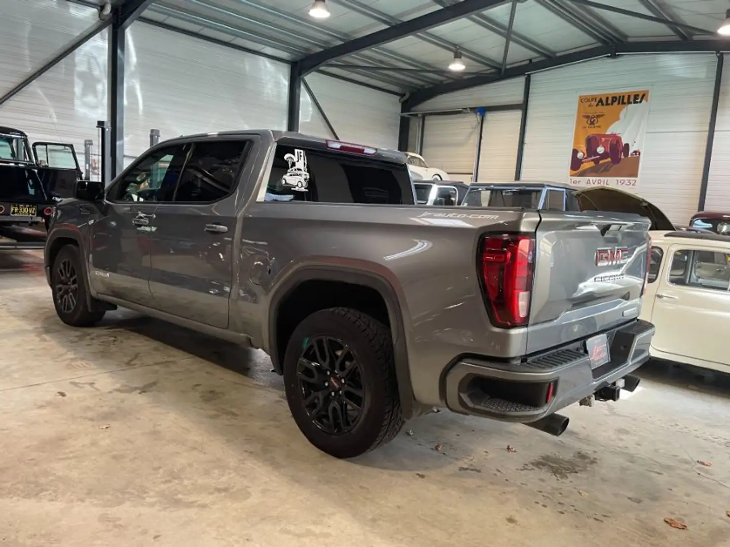 GMC Sierra 5.3 ELEVATION Szary - 2