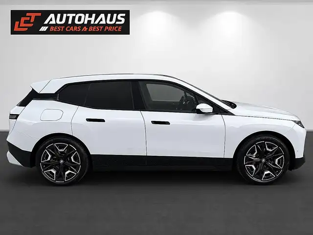 BMW Ix view 5