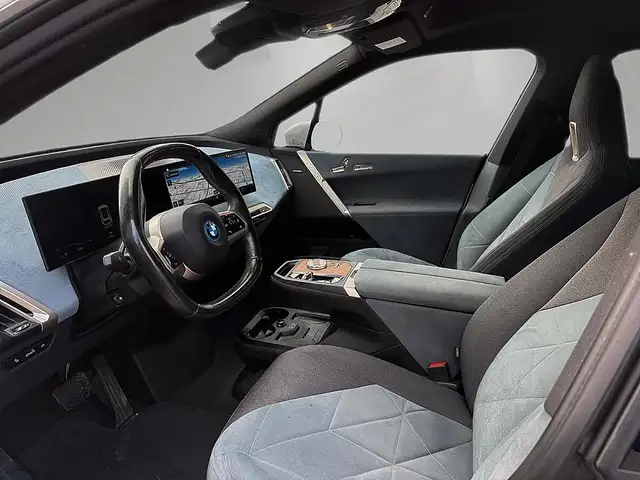 BMW Ix view 7