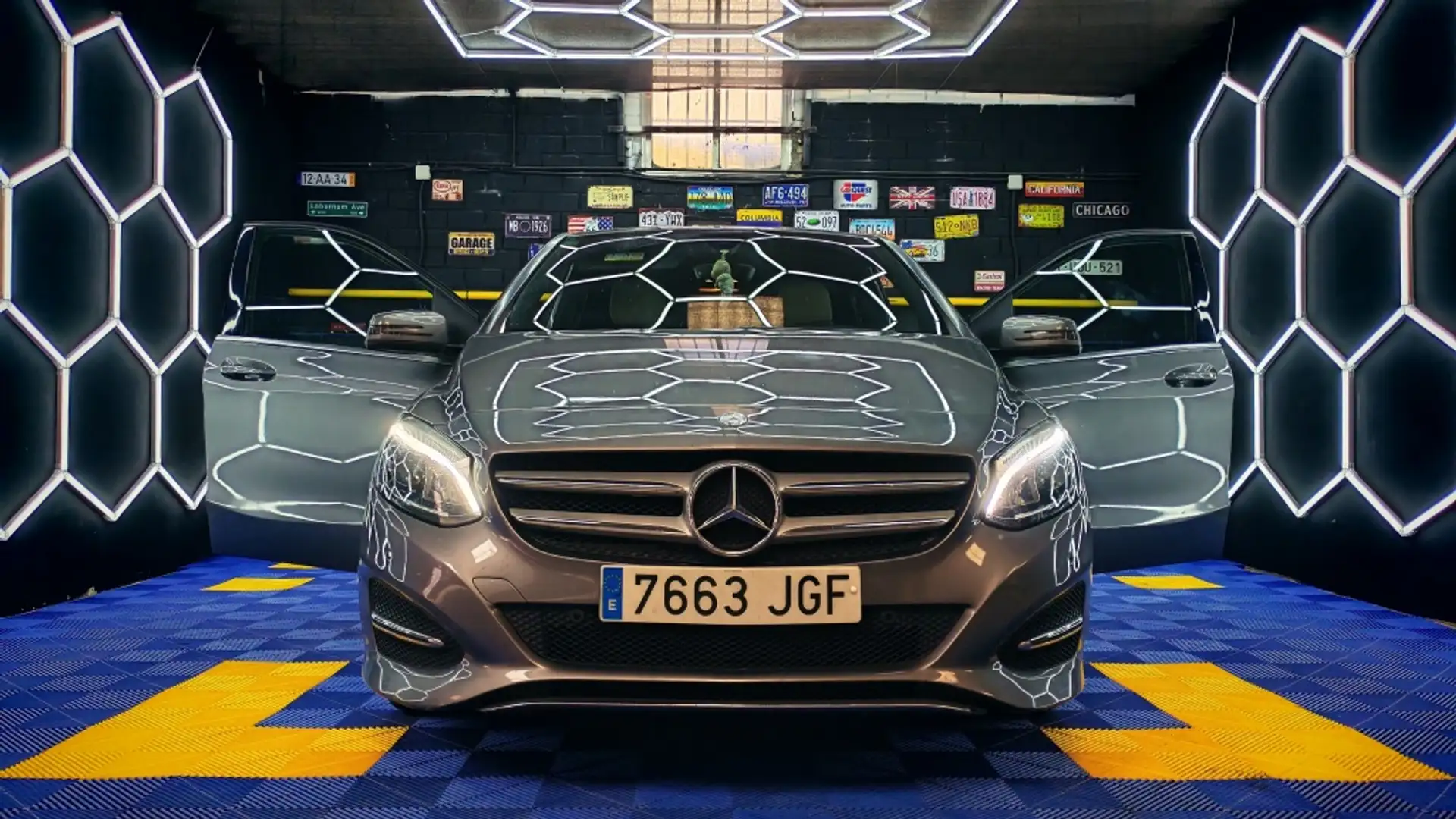 Mercedes-Benz B 200 200CDI BE Sport 7G-DCT Plateado - 2